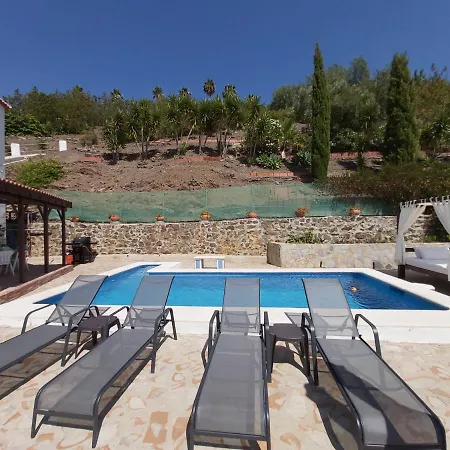 Clara Beautiful Villa, Heated Pool, 10 Min By Rentasunnyplace Villa